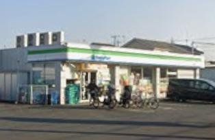 コンビニ　ファミリーマート大和下鶴間北店（コンビニ）まで90m