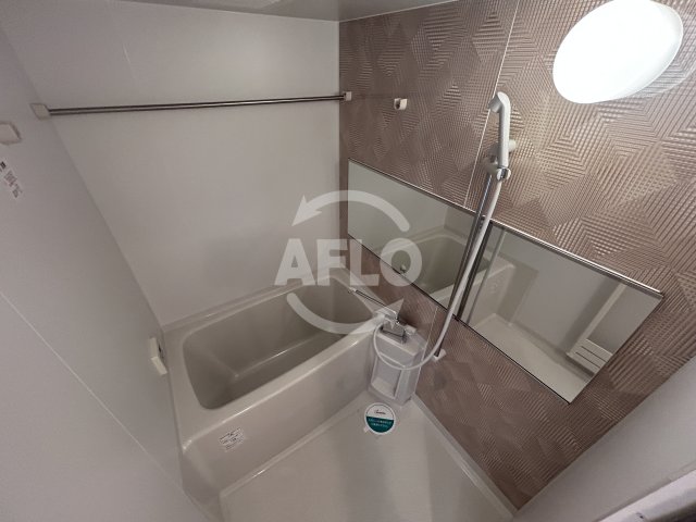 バス・シャワールーム　Dolce Vita 新大阪　浴室