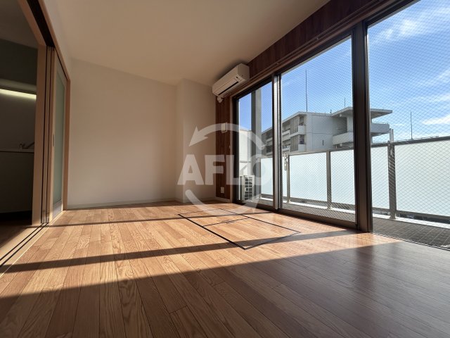 居室・リビング　Dolce Vita 新大阪　洋室