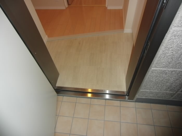 玄関　別号室の参考写真です。