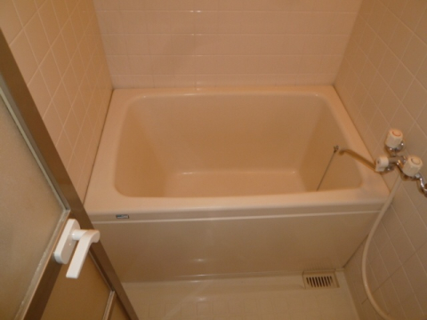 バス・シャワールーム　※お写真は別室のお写真です。