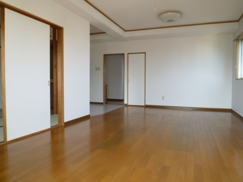 居室・リビング　※お写真は別室のお写真です。