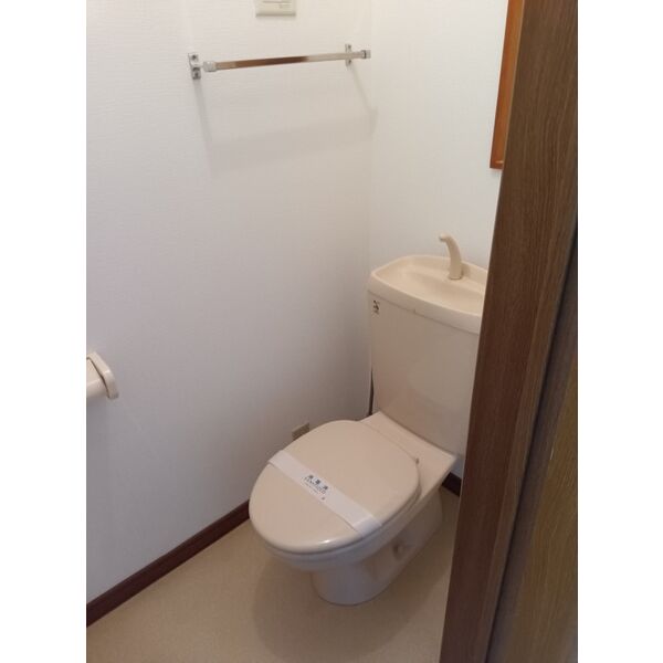 トイレ　きれいなお風呂です