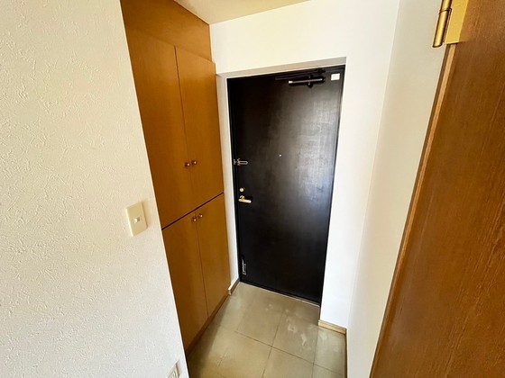 玄関　※別部屋の写真です