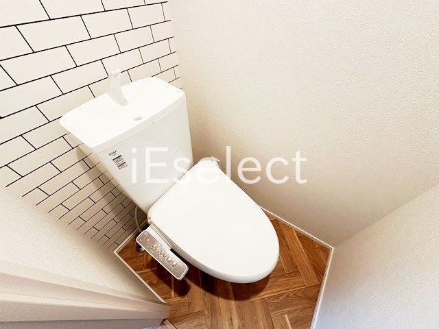 トイレ　温水洗浄便座付きのトイレ