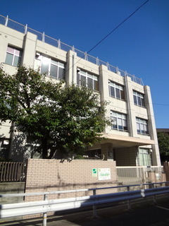 小学校　大阪市立市岡小学校（小学校）まで461m