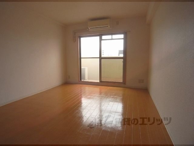 居室・リビング　居室