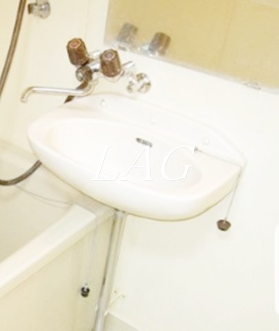 洗面設備　洗面台です。