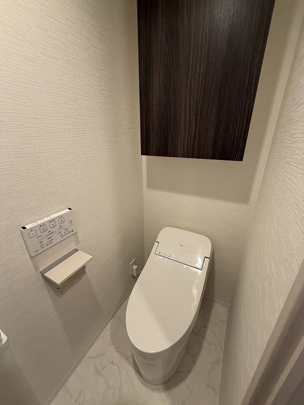 トイレ　別号室参考写真