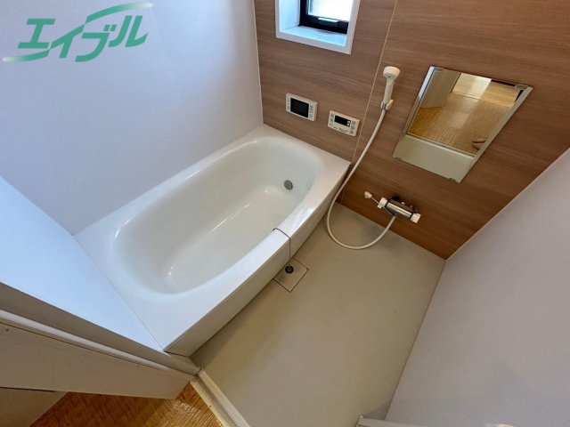 バス・シャワールーム　別部屋同型タイプ