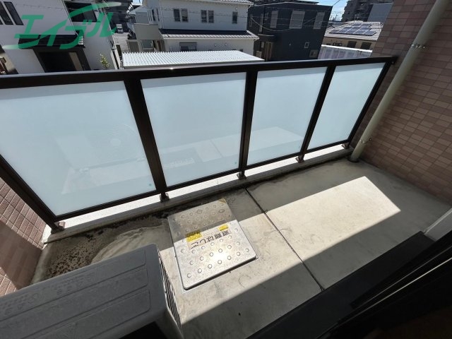 バルコニー　別部屋同型タイプ