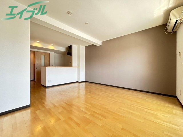 居室・リビング　別部屋同型タイプ