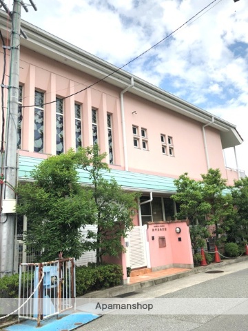 幼稚園・保育園　新甲東保育園（幼稚園・保育園）まで383m