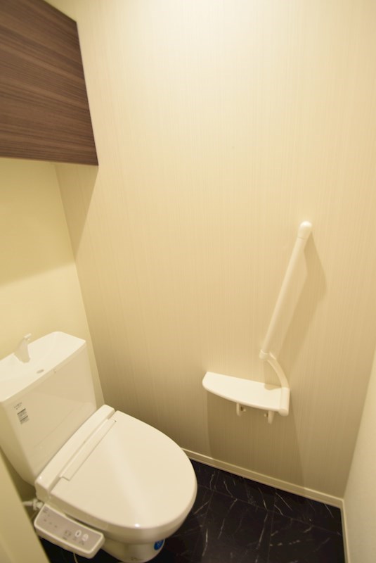 トイレ　同メーカー施工事例