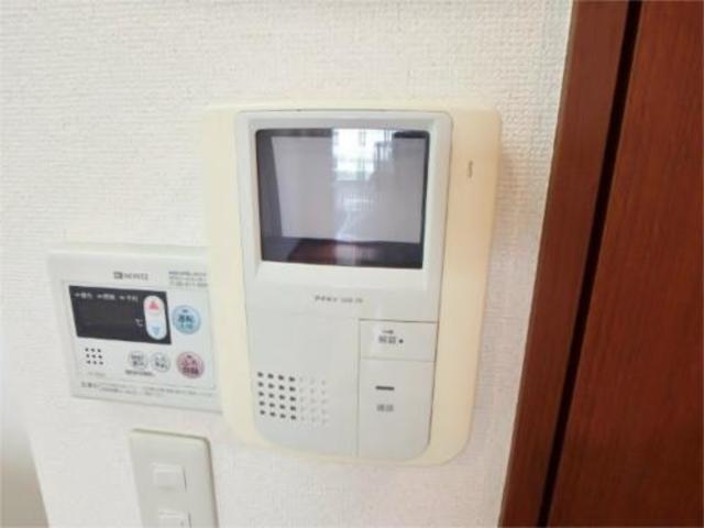 セキュリティ　モニター付きインターホン