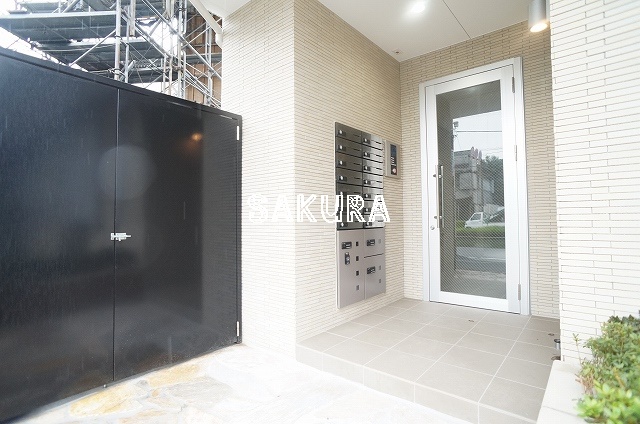 エントランス　管理の行き届いたエントランスです♪