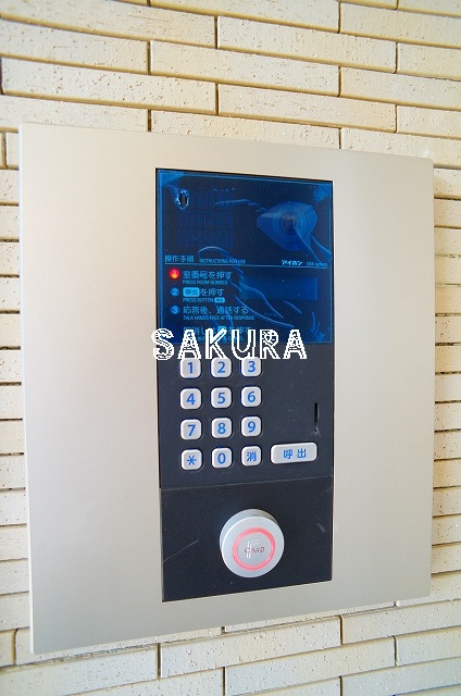 セキュリティ　安心のモニター付きオートロックです♪