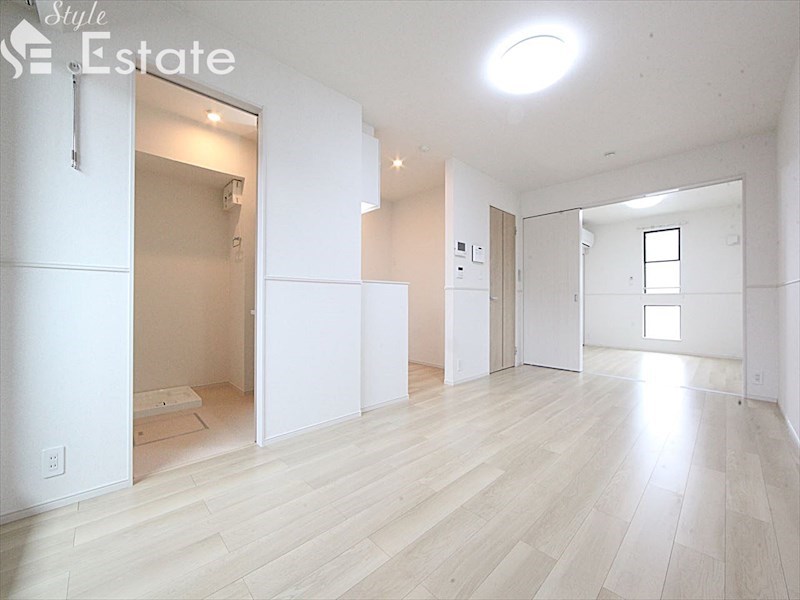 居室・リビング　内装