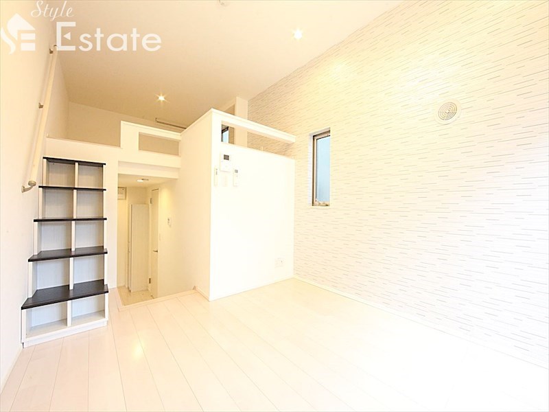 居室・リビング　内装