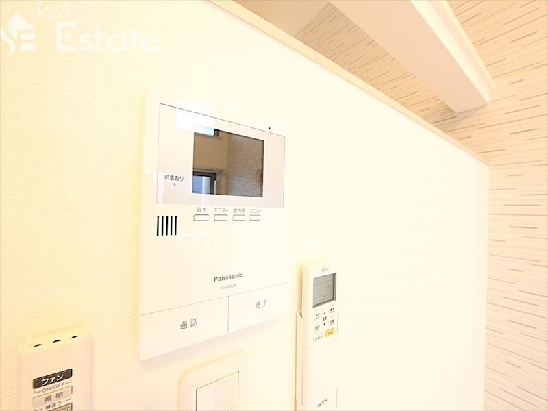 セキュリティ　モニター付きインターホン