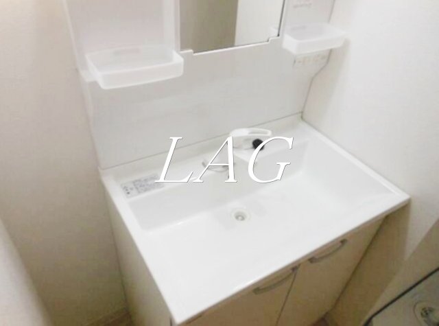 洗面設備　独立洗面台です。