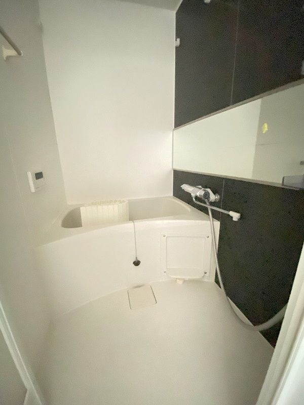 バス・シャワールーム　■浴室暖房乾燥機能