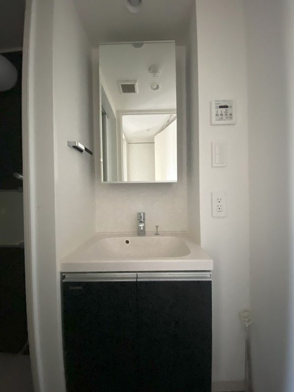 洗面設備　■独立洗面台