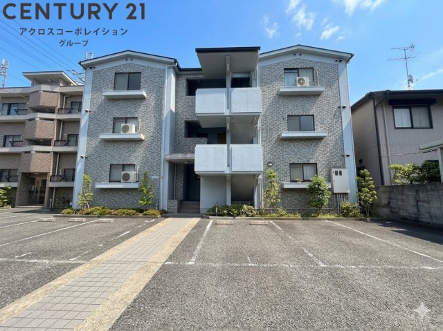 建物外観　敷地内駐輪場あり！