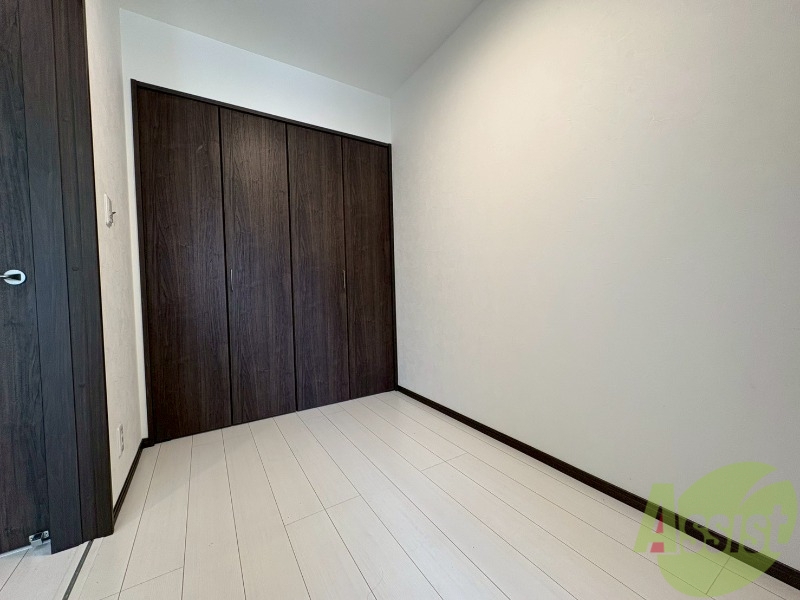 その他部屋・スペース　３帖の寝室です。ベッドを置いても狭く感じないです。