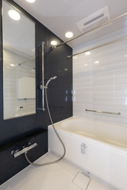 バス・シャワールーム　※写真は同タイプ住戸です。