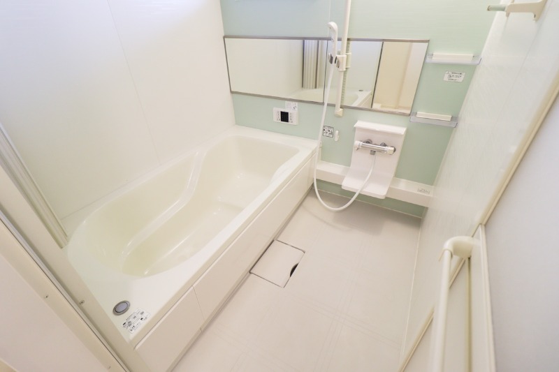 バス・シャワールーム　図面と現状に相違がある場合には現状を優先