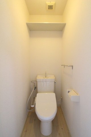 トイレ　トイレもきれいです