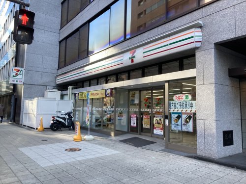 コンビニ　セブンイレブン 四ツ橋立売堀店（コンビニ）まで93m