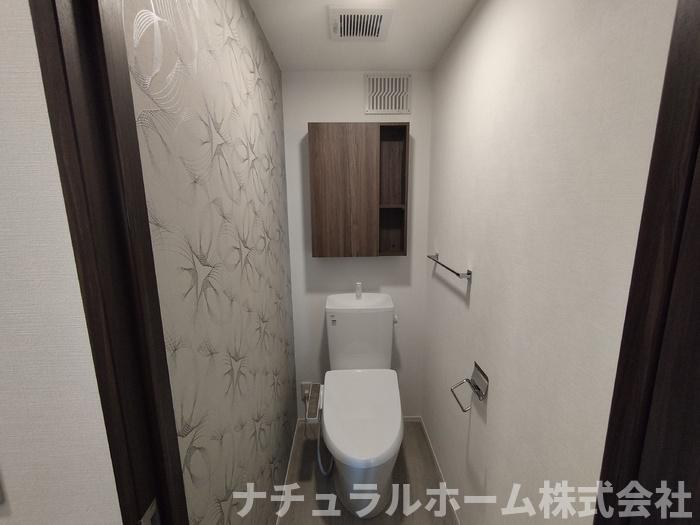 トイレ　温水洗浄暖房便座