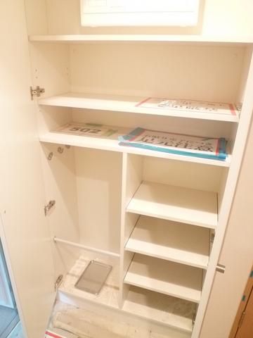 玄関　シューズボックス完備
