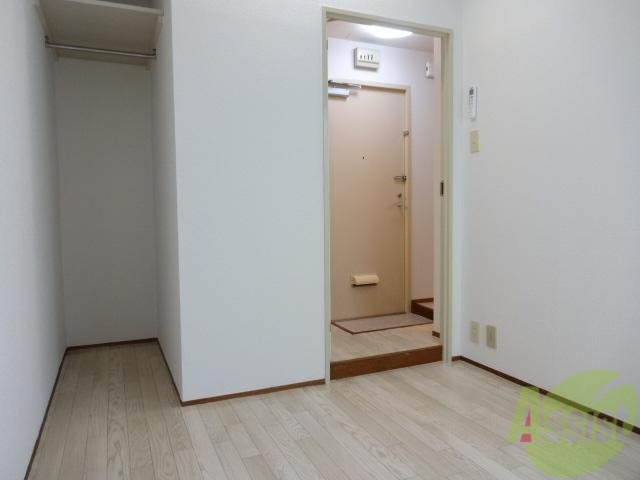 玄関　シューズボックスは買わないといけないですね