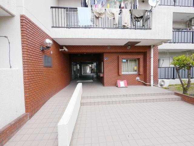 エントランス　赤羽シティハイツ　北区岩淵町
