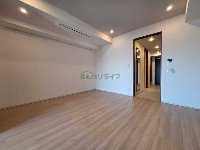 ロビー　コンフォリア新宿イーストサイドタワー