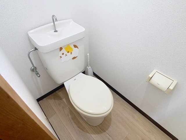 トイレ　2026年5月撮影※現況が相違する場合は現況を優先致します。