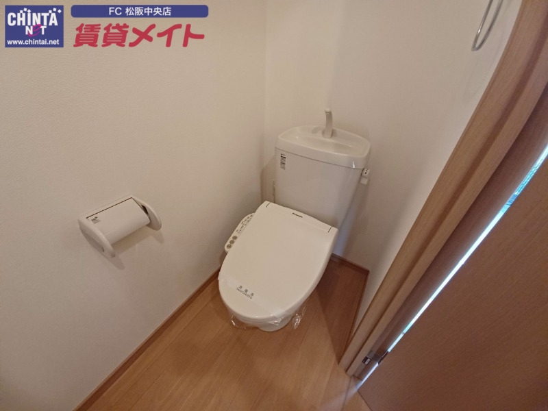 トイレ　同物件別室写真