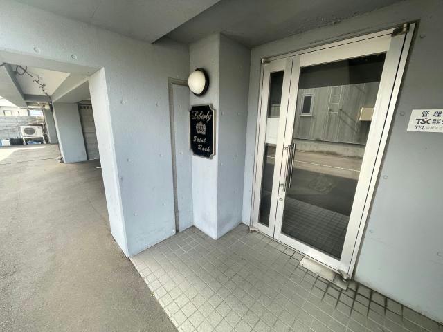 エントランス　エントランス部分