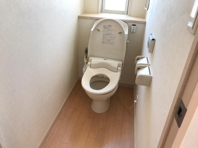 トイレ　トイレ