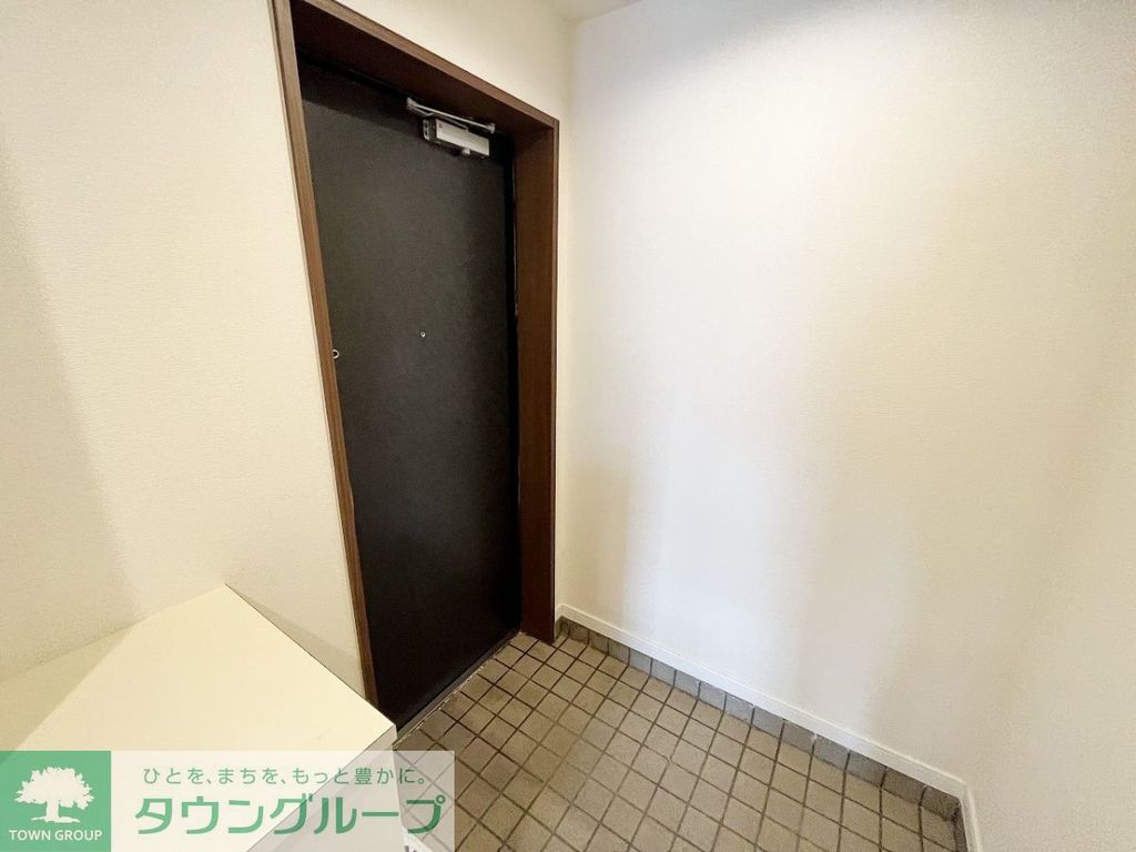 玄関　お部屋探しは株式会社　タウンハウジング　までお気軽にお問合…