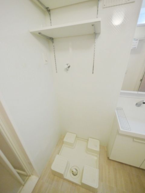 その他設備　★防水パン付きの洗濯機置き場です★