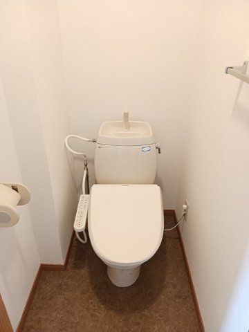 トイレ　トイレもきれいです