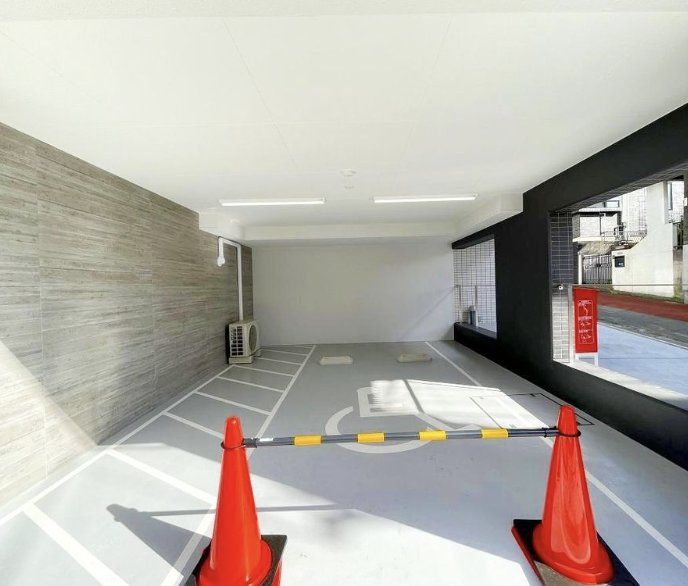 駐車場　駐車場