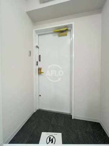 玄関　LakiaMaison難波南　玄関