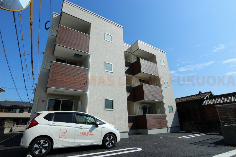 建物外観　古賀市でお部屋を探される際は、トーマスリビング古賀店へお気軽