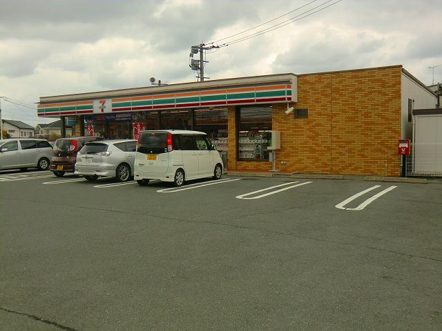 コンビニ　セブンイレブン 古賀日吉3丁目南店（コンビニ）まで580m
