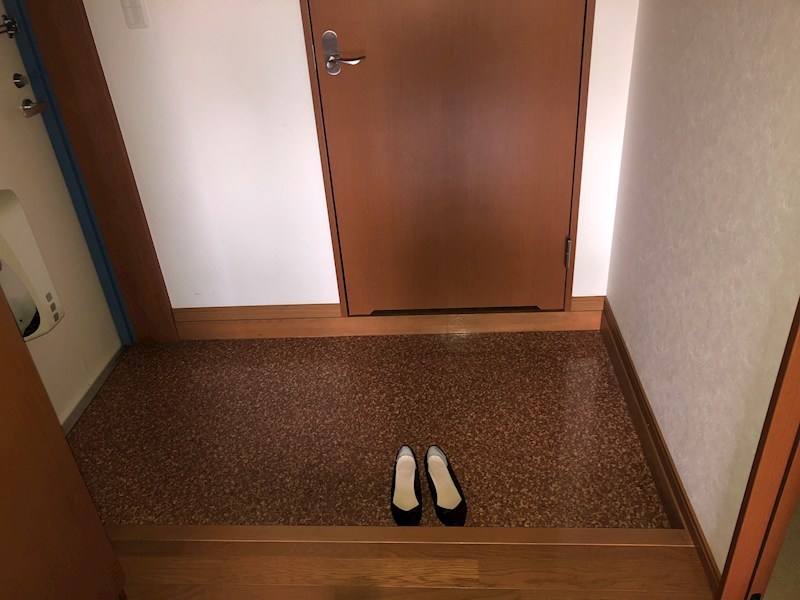 玄関　現況優先